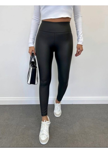 Korseli Mat Deri Tayt modelleri