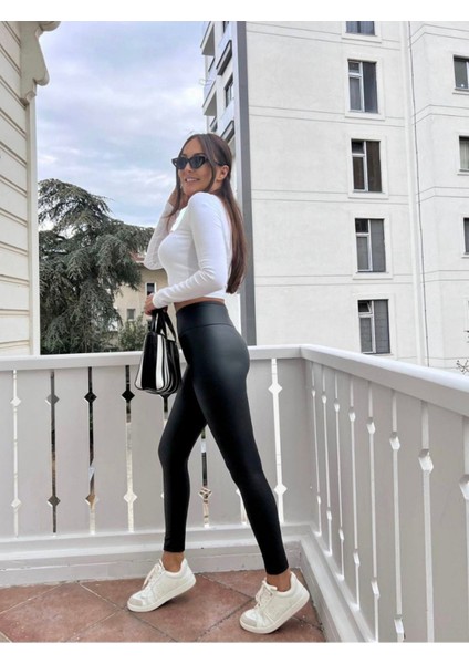 Korseli Mat Deri Tayt fırsatları