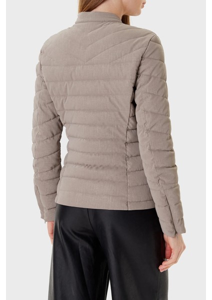 New Vona Kapitoneli Regular Fit Bisiklet Yaka Logolu Mont W5YL13WHDQ0 Bayan Mont W5YL13 Whdq0 G1J1 modelleri