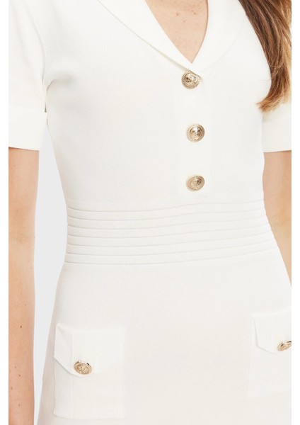 Ss Felicity Slim Fit Mono Yaka Düğme Detaylı Mini Elbise W5YK29Z0130 Bayan Elbise W5YK29 Z0130 G012 fırsatları