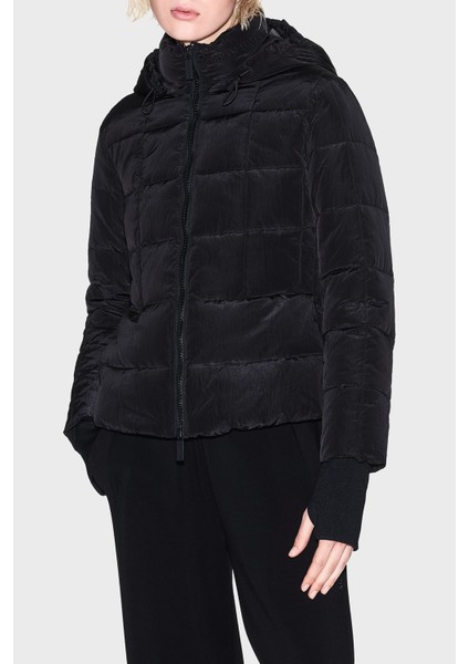 Kapitoneli Regular Fit Kapüşonlu Mont Bayan Mont XW000650 AF16207 UC001