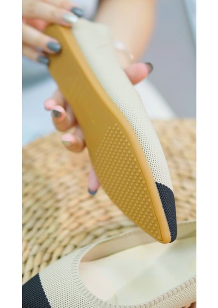 Kadın Bej-Siyah Babet – Rahat & Şık Flyknit Kumaş indirimleri