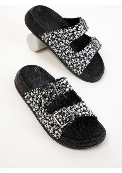 Siyah Beyaz Yazlık Kadın Terlik – Konforlu Çift Tokalı Tasarım