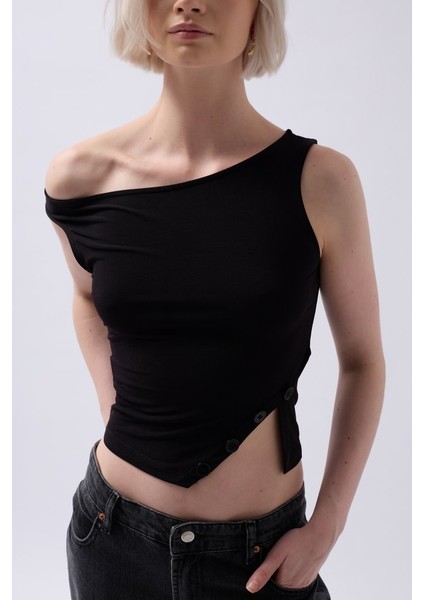 Kayık Yaka Yırtmaç Detay Bluz