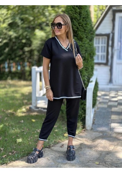 Kadın Kısa Kollu V Yakalı Iki Iplik Bluz ve Pantolon Ikili Takım fırsatları