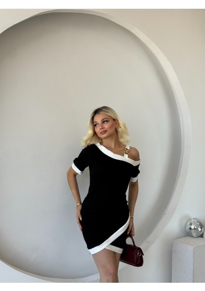 Kadın Kısa Kollu Asimetrik Kesim Yaka Şerit ve Aksesuar Detaylı Modal Elbise