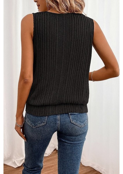 Kadın Sıfır Kollu Düğmeli Damla Yaka Detaylı Triko Bluz modelleri