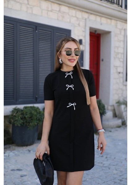 Kadın Kısa Kollu Bisiklet Yaka Önden Fiyonk Detaylı Ithal Krep Elbise