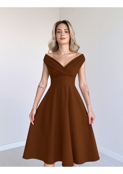 Kadın Kısa Kollu Kruvaze Yaka Eteği Volanlı Krep Elbise fiyatları
