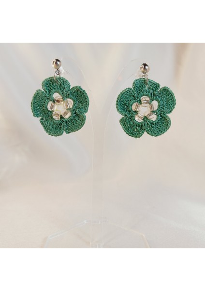 El Örgüsü Çiçek Küpe | Yazlık Moda, Bohem Stil, El Yapımı Takı Modelleri | Kadın El Yapımı Çiçek Küpe | Yaz, Plaj, Bahar Kombinlerine Uygun Tasarım | Sevgiliye ve Arkadaşa Hediye modelleri