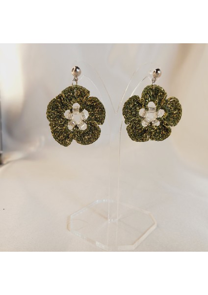 Örgü Çiçek Küpe | El Yapımı, Hafif ve Antialerjik | Yaz Modası Trend Takı | Günlük, Özel Gün ve Hediye Kullanımı | Kadın Aksesuar | Zarif ve Modern Tasarım Küpe Modeli | Kadın Küpe