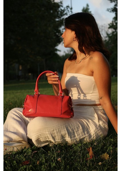 Parlak Mini Kadın El ve Omuz Çantası – Şık ve Zarif Tasarım fırsatları