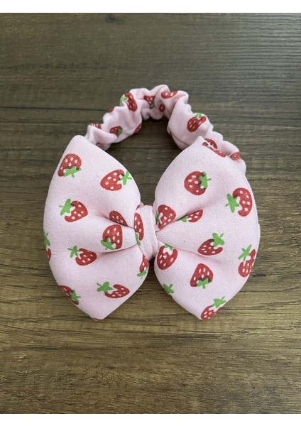 Yenidoğan Kız Bebek 1 Adet Çilekli Bone Bebek Bandana Şapka Başlık Fiyonklu Kurdeleli Çilek Saç Bandı Toka