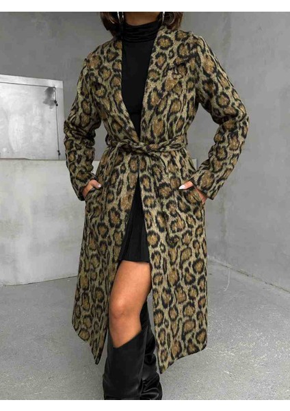Kadın Kaşe Leopar Kaban