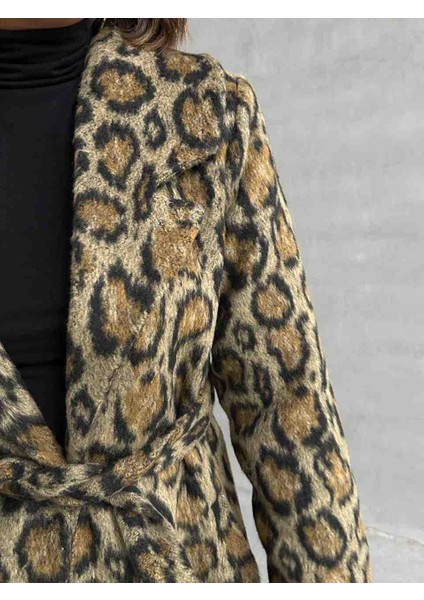 Kadın Kaşe Leopar Kaban fırsatları