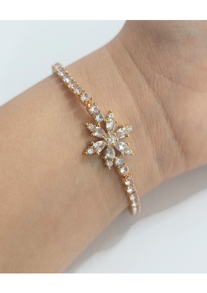 Lüks Gösterişli Taşlı Çiçek Motifli Altın Renk Bileklik