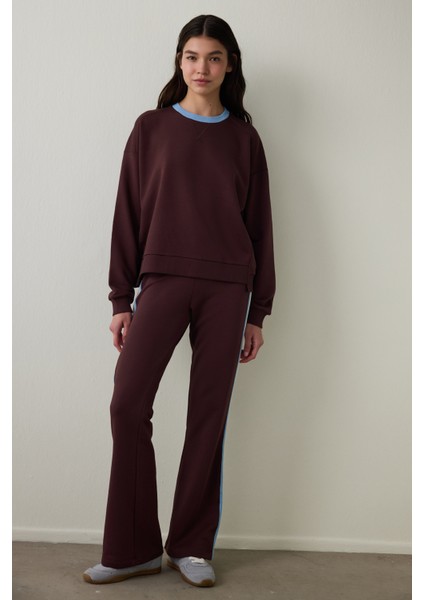 Kahverengi Çiçek Desenli Yakalı Oversize Sweatshirt - Inspired By Flora fiyatları