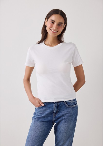 Kırık Beyaz Basic Slim Fit Bisiklet Yaka Tişört modelleri