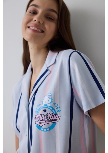 Açık Mavi Sanrio Pamuklu Çizgili Gömlek Yaka Kısa Kollu Pijama Takımı modelleri