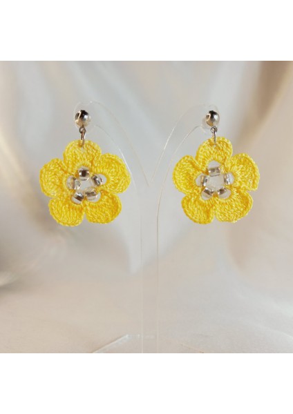 Renkli El Yapımı Örgü Çiçek Küpe | Hafif ve Antialerjik Tasarım | Yaz ve Bahar Koleksiyonu | Günlük ve Özel Günlerde Kullanım | Kadın Takı | Hediye Için Özel Zarif Küpe Modeli