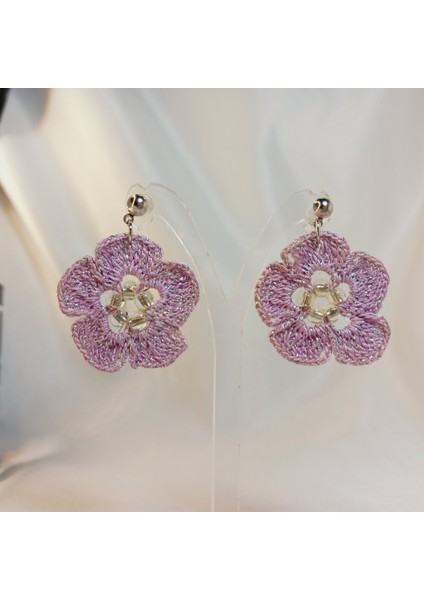 El Örgüsü Çiçek Küpe | Yazlık Moda, Bohem Stil, El Yapımı Takı Modelleri | Kadın El Yapımı Çiçek Küpe | Yaz, Plaj, Bahar Kombinlerine Uygun Tasarım | Hafif Antialerjik El Yapımı Küpe