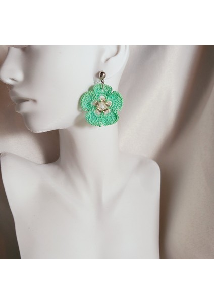 Antialerjik Hafif Örgü Çiçek Küpe | El Emeği, Zarif Yazlık Küpe Tasarımı | El Örgüsü Çiçek Küpe | Yazlık Moda, Bohem Stil, El Yapımı Takı Modelleri | Sevgiliye ve Arkadaşa Hediye Küpe fırsatları