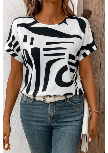 Kadın Kısa Kollu Yuvarlak Yaka Desenli Süprem Bluz fiyatları