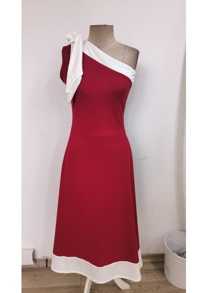 Miracotton Kadın Tek Omuzu Açık Omuzlardan Kurdela Detaylı Çift Renkli Ithal Krep Elbise fırsatları