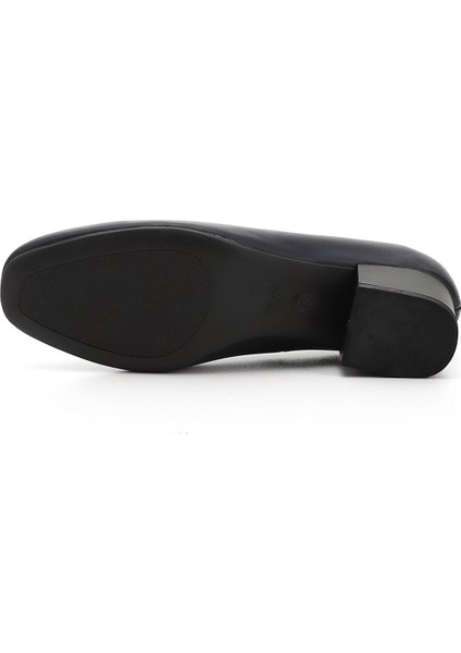 Gön Hakiki Deri Küt Burun Kısa Kalın Topuklu Püsküllü Kadın Ayakkabı 13313 indirimleri