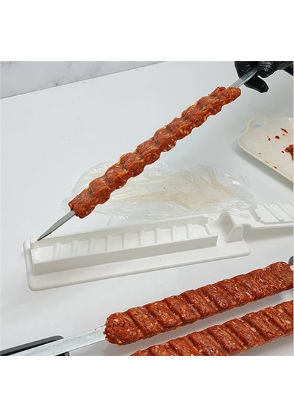 Tek Satır Kebab Maker Barbekü Et Sok Makinesi Kebab Pres Maker Yeniden Kullanılabilir Barbekü Sokak Yapıcı Kebab - Beyaz (Yurt Dışından) fiyatları