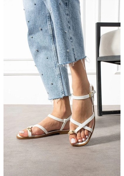 Nordi Beyaz Cilt Kemerli Sandalet