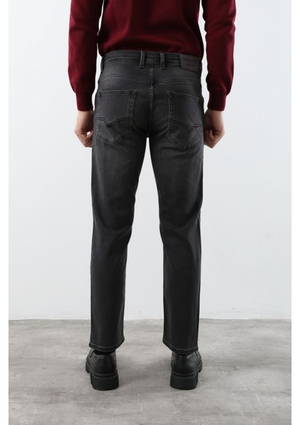 Erkek Likralı Straight Fit Jean Pantolon Siyah
