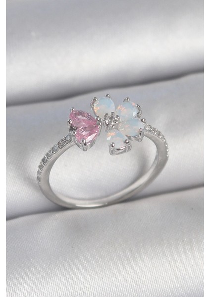 Pirinç Gümüş Renk Beyaz Mineli Pembe Zirkon Taşlı Çiçek Model Kadın Yüzük