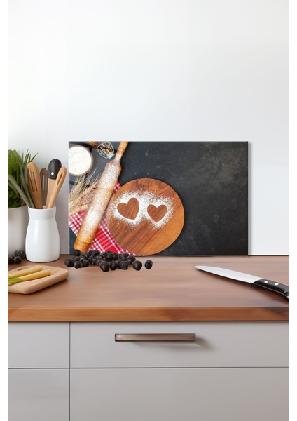 Kalp Şeklinde Un Cam Kesme Tahtası , Silikon Ayaklı, Isıya Kırılmaya Dayanıklı, Sunum Kesim Tablası