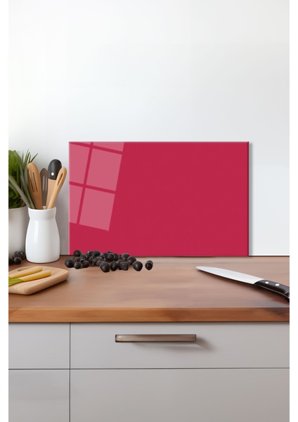 Macenta Rengi Cam Kesme Tahtası, Silikon Ayaklı, Isıya Kırılmaya Dayanıklı, Sunum Kesim Tablası