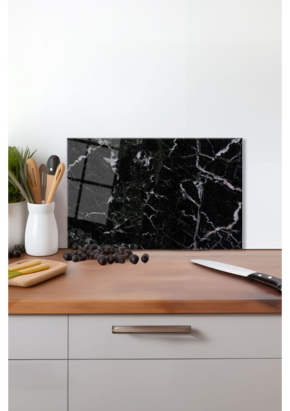 Siyah Mermer Desenli Cam Kesme Tahtası, Silikon Ayaklı, Isıya Kırılmaya Dayanıklı, Sunum Tablası