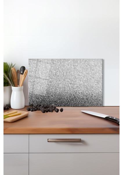 Gümüş Tasarım Cam Kesme Tahtası , Silikon Ayaklı, Isıya Kırılmaya Dayanıklı, Sunum Kesim Tablası