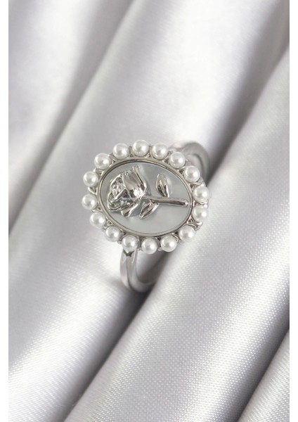 Pirinç Gümüş Renk Portre Gül Model Inci Detay Kadın Yüzük