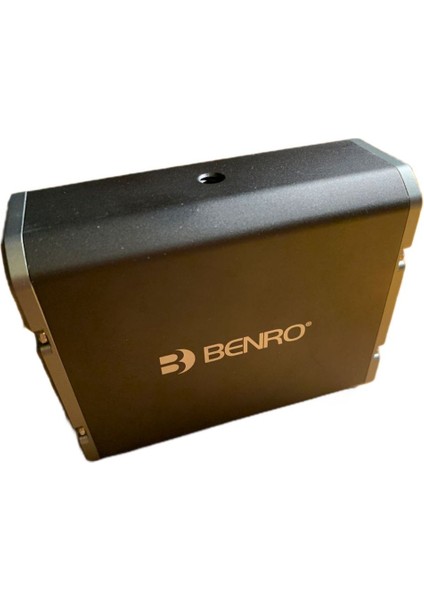 Benro BR204 20.000 Mah 3.7V Endurance Pack Tripod Bağlantılı Çelik Kasalı Powerbank Şarj Istasyonu
