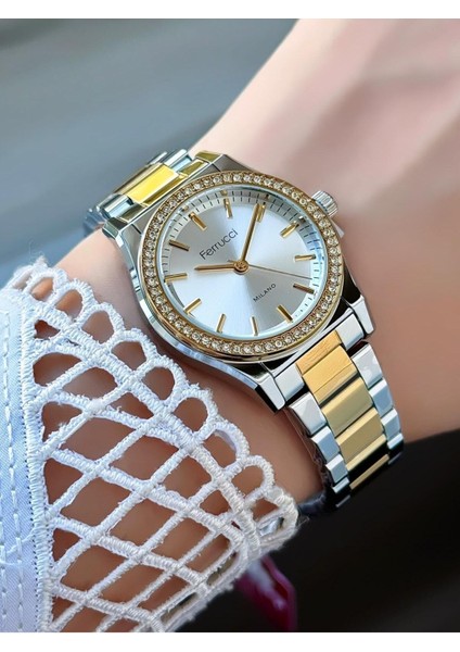 Milano Kadın Kol Saati – Taş Süslemeli Çerçeve, Altın-Gümüş Metal Kordon