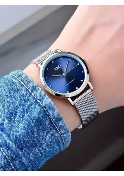 Hasır Kordon Gümüş Renk Taşlı Kadran Kadın Kol Saati