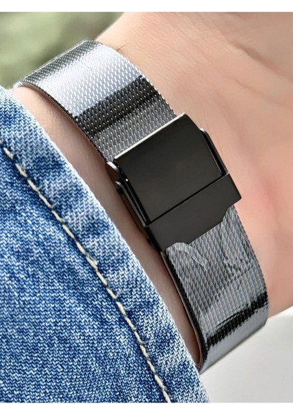 Siyah Hasır Kordon Rakamlı Gold Kasa Kadın Kol Saati modelleri