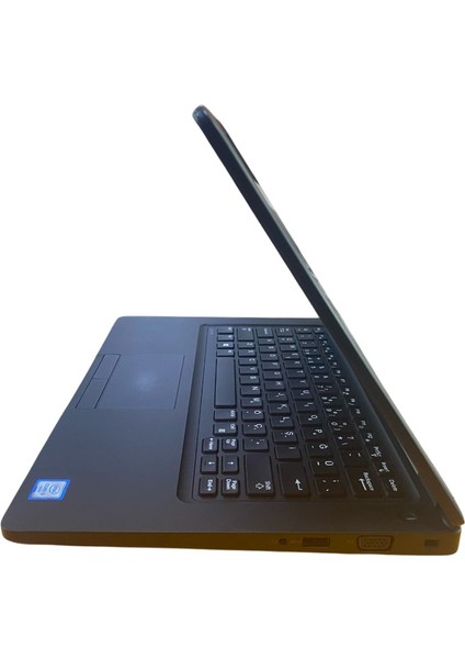 Latitude 5480 İ5-6200U 8 GB Ram 256 GB SSD (2.el) indirimleri