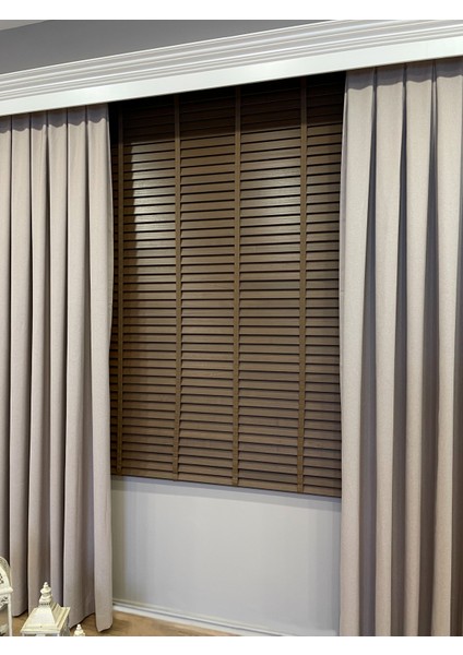 Kahverengi %100 Orijinal Ahşap Jaluzi Perde 50 mm Ofis Modern ve Tüm Mekanlar Için modelleri