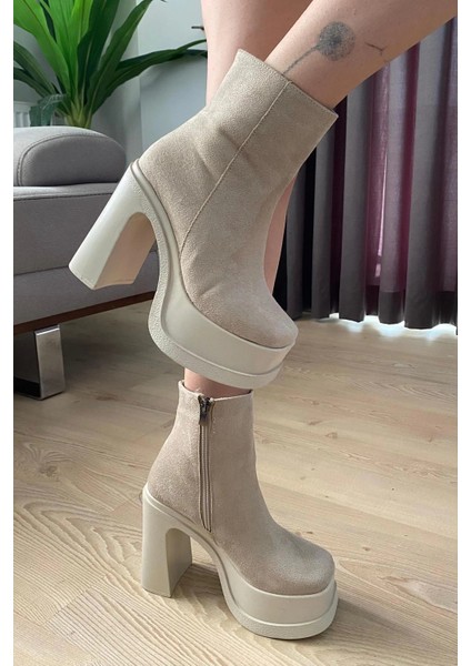 Kadın Sidney Krem Süet 12 cm Platform Topuklu Fermuarlı Bot