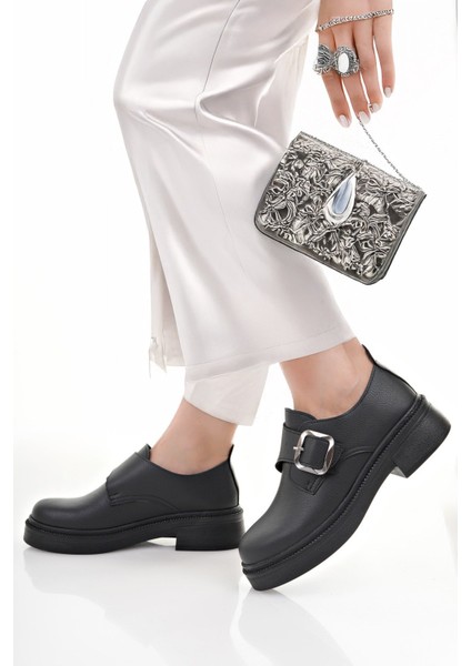 BAHRİNA Kadın Yandan Tokalı Makosen Loafer Ayakkabı