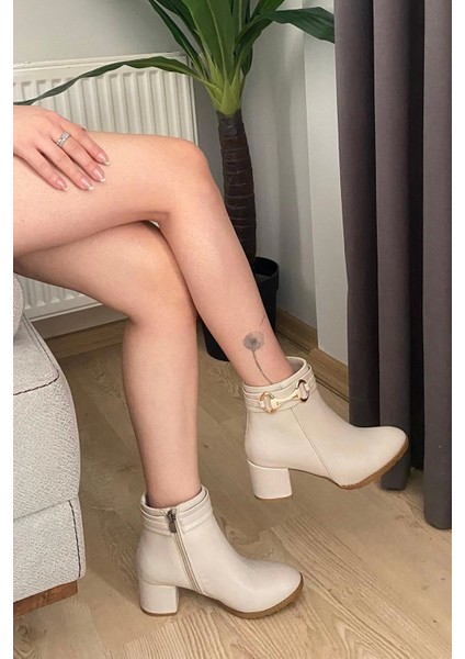 Kadın Hana Krem Cilt Uzun Toka ( 6 cm ) Topuklu Oval Burun Bot fırsatları