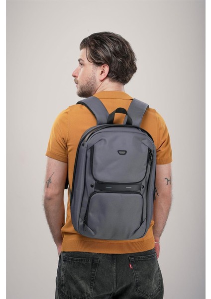 51946 Sırt Çantası