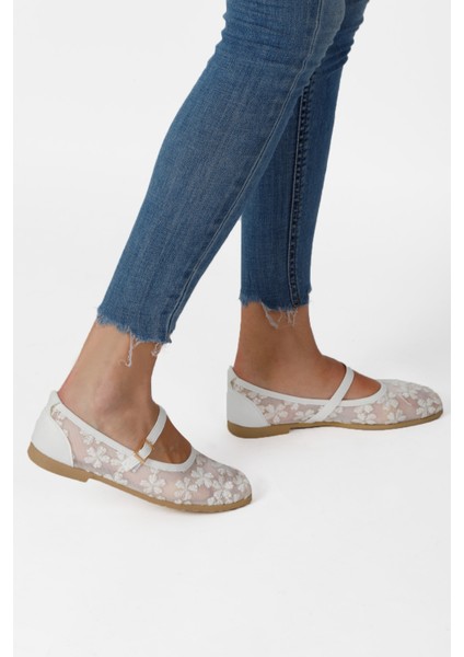 Beyaz File Çiçek Nakışlı Şık Babet Ayakkabı Günlük Kadın Babet fırsatları