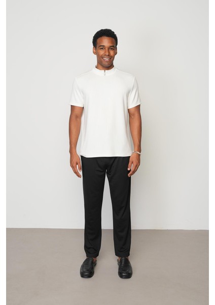 Beyaz Regular Fit Dik Yaka Erkek T-Shirt E1013 fırsatları